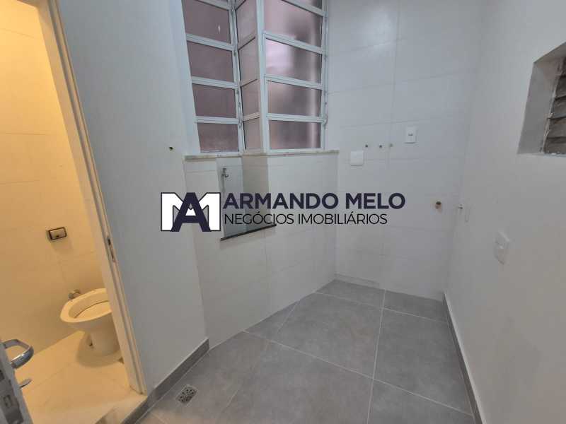Conheça 18 do imóvel - Apartamento reformado à venda em Copacabana, três quartos, sendo um suite, rua transversal. Posto 4 - AMAP30301 - 18 18 - 18