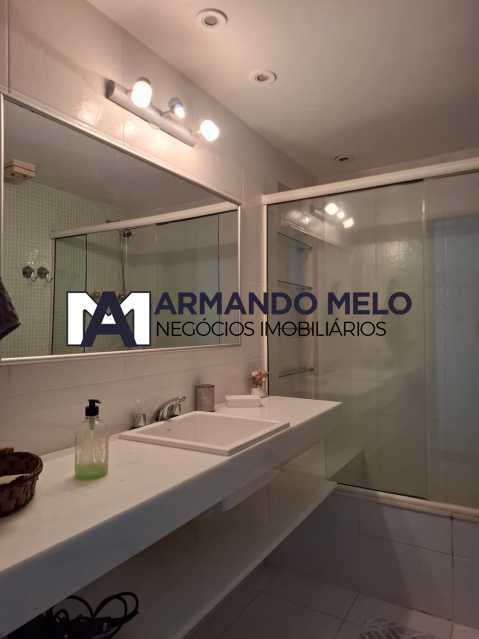 Conheça WhatsApp Image 2026-08-24 at 1 do imóvel - Imperdível Apartamento Vista Mar- Avenida Atlântica - AMAP20248 - 5 WhatsApp Image 2026-08-24 at 1 - 5