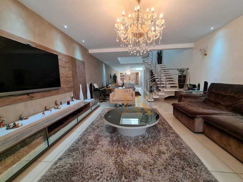 Conheça IMG-20221025-WA0091 do imóvel - Vende lindo sobrado em excelente localização no bairro Osvaldo Cruz, no município de São Caetano do Sul com 472m2 - GJEK299 - 1 IMG-20221025-WA0091 - 1