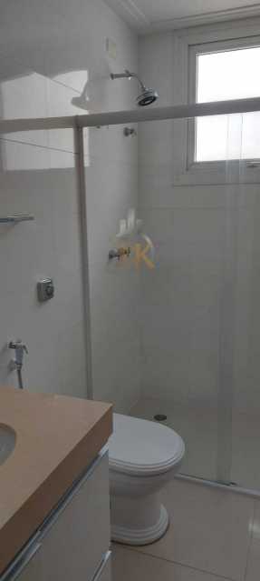 Conheça IMG-20221026-WA0085 do imóvel - Vende lindo sobrado no condomínio fechado de alto padrão do Espaço Cerâmica, local mais valorizado de São Caetano do Sul! O imóvel possui 480m2, 04 suítes, piscina e espaço gourmet com churrasqueira - ROJMK103 - 12 IMG-20221026-WA0085 - 12