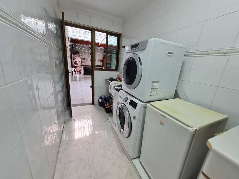 Conheça 20240529_111624 do imóvel - Lindo sobrado - Baeta Neves - São Bernardo do Campo - 03 suítes - excelente localização - 04 vagas de garagem - amplo quintal com churrasqueira - GJEK323 - 14 20240529_111624 - 14