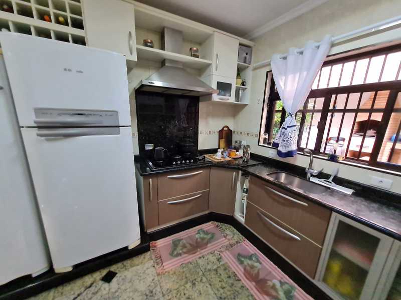 Conheça 20240228_084143-min do imóvel - Oportunidade! Vende ótimo sobrado com três suítes, cinco vagas de garagem e quintal com churrasqueira no bairro Santa Maria em São Caetano do Sul - GJEK324 - 9 20240228_084143-min - 9