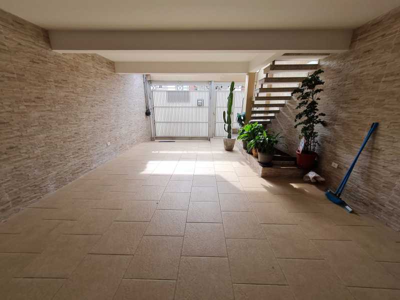 Conheça 20240228_085758-min do imóvel - Oportunidade! Vende ótimo sobrado com três suítes, cinco vagas de garagem e quintal com churrasqueira no bairro Santa Maria em São Caetano do Sul - GJEK324 - 24 20240228_085758-min - 24