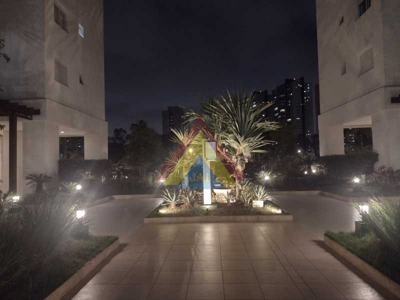 ENTRADA PRINCIPAL - 40