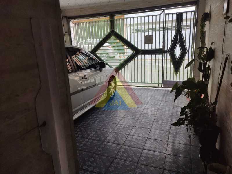 Conheça GARAGEM do imóvel - Casa à venda Rua Antônio Celestino de Deus, Jardim Saint Moritz, Taboão da Serra - R$ 350.000 - BTCA30009 - 25 GARAGEM - 25