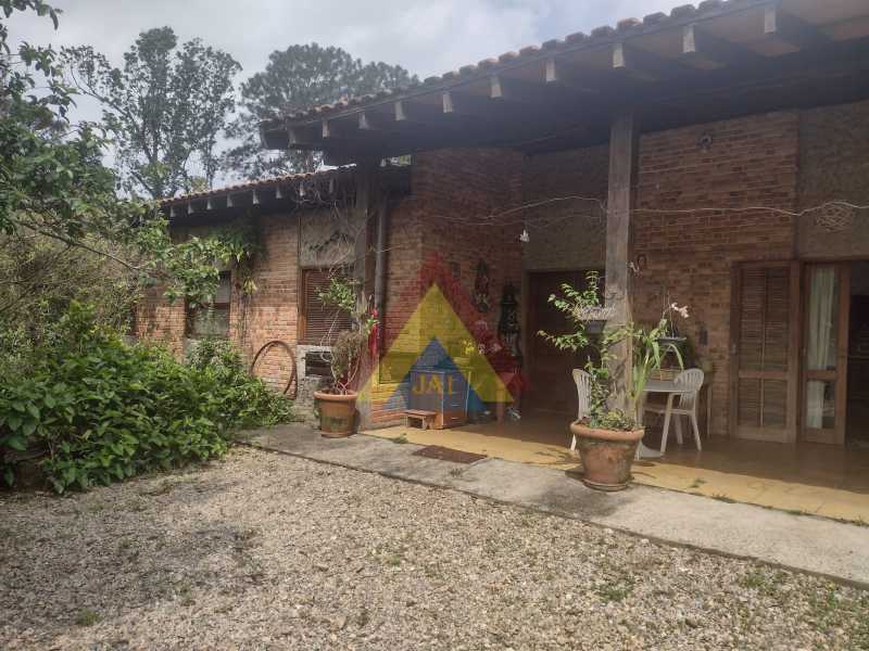 ENTRADA PRINCIPAL - 7
