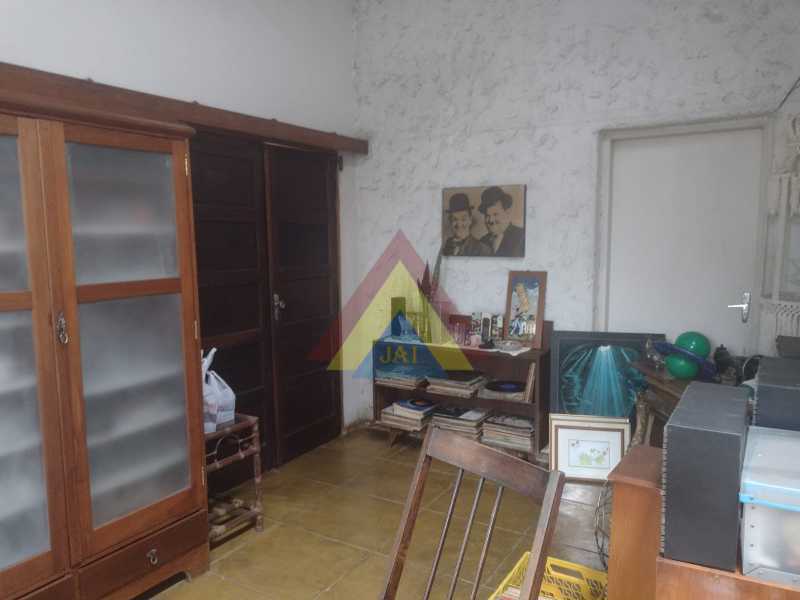 SALA DE LEITURA - 12