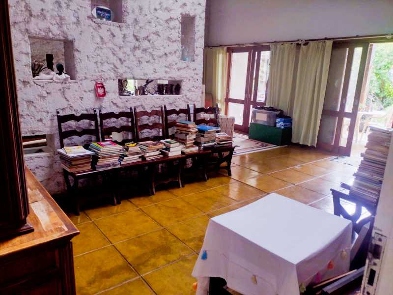 OPORTUNIDADE ÚNICA - Casa em Condomínio para venda e aluguel Rua das Camélias, Chácara Vale do Rio Cotia, Carapicuíba - R$ 1.750.000 - BTCN40003