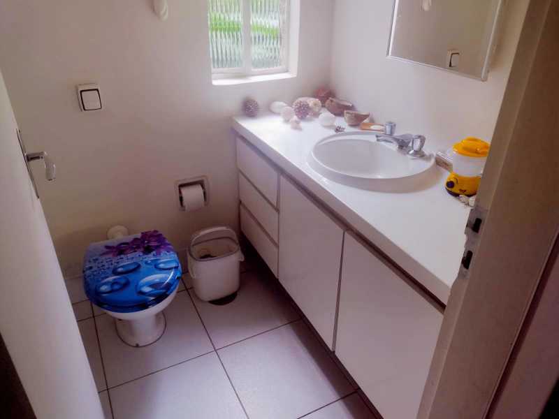 OPORTUNIDADE ÚNICA - Casa em Condomínio para venda e aluguel Rua das Camélias, Chácara Vale do Rio Cotia, Carapicuíba - R$ 1.750.000 - BTCN40003