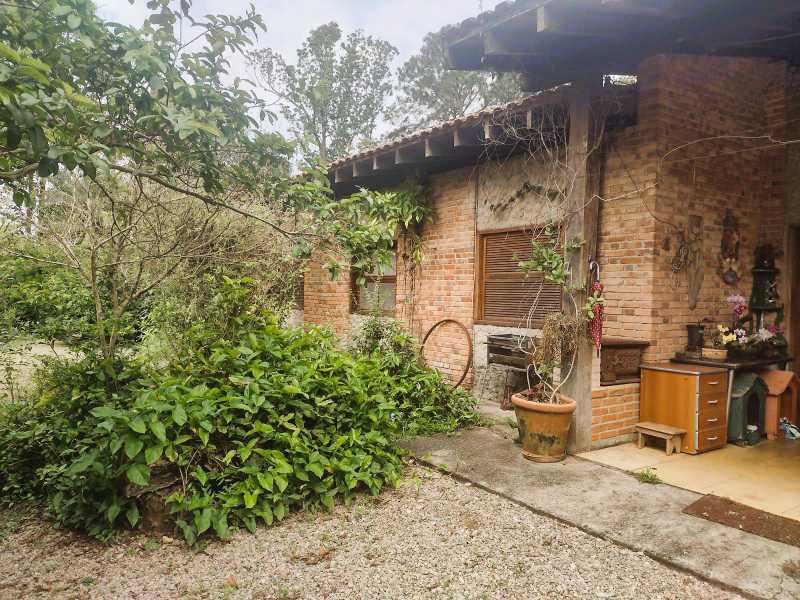 OPORTUNIDADE ÚNICA - Casa em Condomínio para venda e aluguel Rua das Camélias, Chácara Vale do Rio Cotia, Carapicuíba - R$ 1.750.000 - BTCN40003