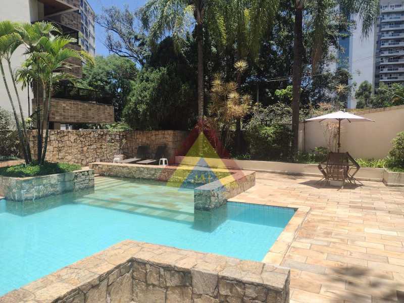 PISCINA  - 40
