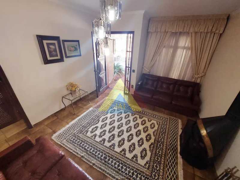 Conheça SALA DE ESTAR do imóvel - Casa à venda Rua Engenheiro Wilson Houk, Jardim da Glória, Taboão da Serra - R$ 798.000 - BTCA20004 - 2 SALA DE ESTAR - 2