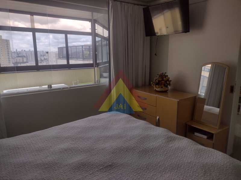 Conheça QUARTO PISO SUPERIOR do imóvel - Cobertura à venda Estrada São Francisco, Parque Taboão, Taboão da Serra - R$ 860.000 - BTCO30009 - 35 QUARTO PISO SUPERIOR - 35