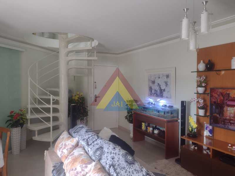 Conheça SALA PRIMEIRO PISO do imóvel - Cobertura à venda Estrada São Francisco, Parque Taboão, Taboão da Serra - R$ 860.000 - BTCO30009 - 3 SALA PRIMEIRO PISO - 3
