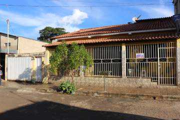 Casa Comercial à venda Baixão, Campos Gerais - R$ 250.000 - MTCC00002