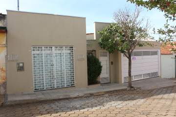 Casa à venda CENTRO, Campos Gerais - R$ 700.000 - MTCA00156