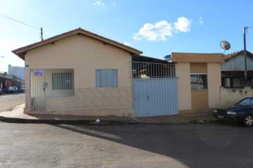 Casa à venda Bela Vista, Campos Gerais - R$ 300.000 - MTCA00236
