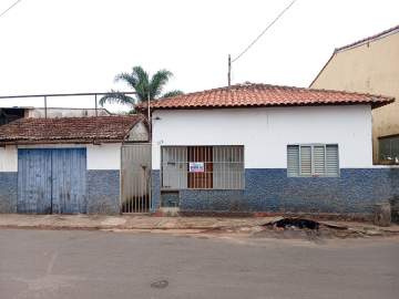 Casa à venda Vila Nova, Campos Gerais - R$ 360.000 - MTCA00379