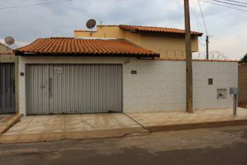 Casa à venda Alvorada, Campos Gerais - R$ 280.000 - MTCA00384