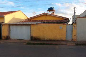 Casa à venda Vila Nova, Campos Gerais - R$ 330.000 - MTCA00426