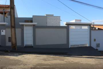 Casa à venda Cidade Nova, Campos Gerais - MTCA00436