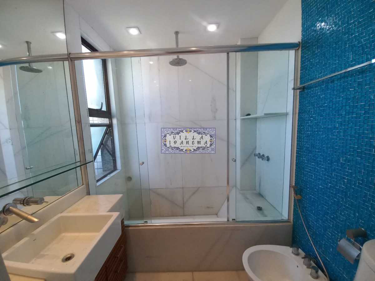 Conheça WhatsApp Image 2023-08-24 at 1 do imóvel - BARRA I COB. DUPLEX I 263 M² I VARANDA I 3 QTS (SUÍTE) I 4 BANHS E 3 VAGAS! - 0039ELIENE - 53 WhatsApp Image 2023-08-24 at 1 - 53