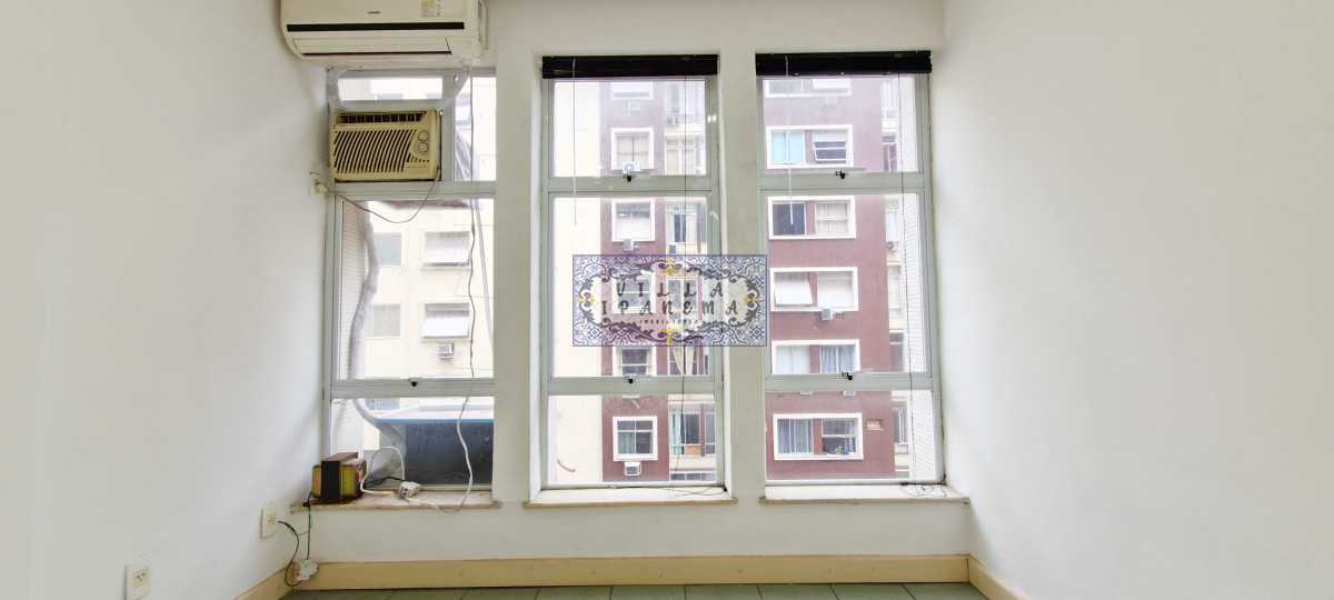 AC - 4