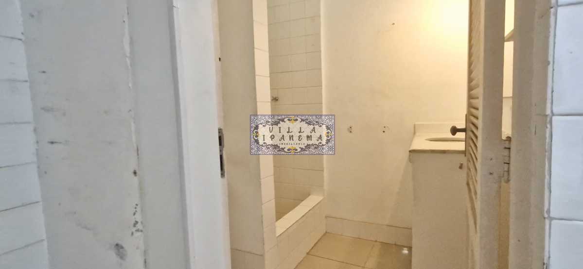 Conheça BANHEIRO SOCIAL DOS FUNDOS do imóvel - Apartamento à venda Avenida Atlântica, Copacabana, Rio de Janeiro - R$ 1.390.000 - IPA202158 - 9 BANHEIRO SOCIAL DOS FUNDOS - 9