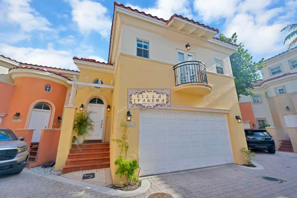 Conheça a 1 do imóvel - Casa em Condomínio à venda Rua Ne 30th place, Aventura, Flórida,Internacional - R$ 5.551.840 - VAN010 - 1 a 1 - 1