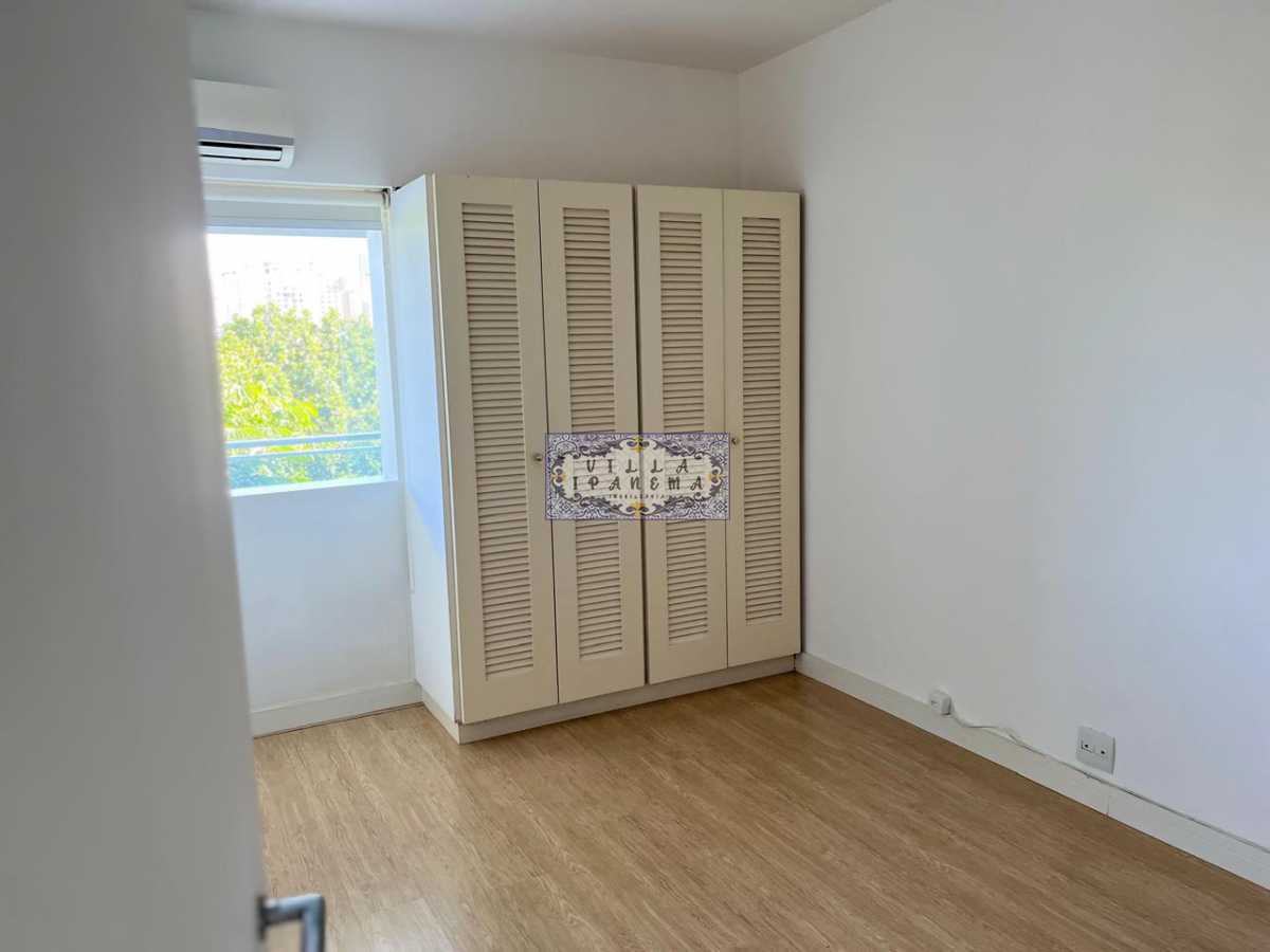 Conheça quarto armário. do imóvel - Apartamento à venda Avenida das Américas, Barra da Tijuca, Rio de Janeiro - R$ 825.000 - ML12 - 15 quarto armário. - 15