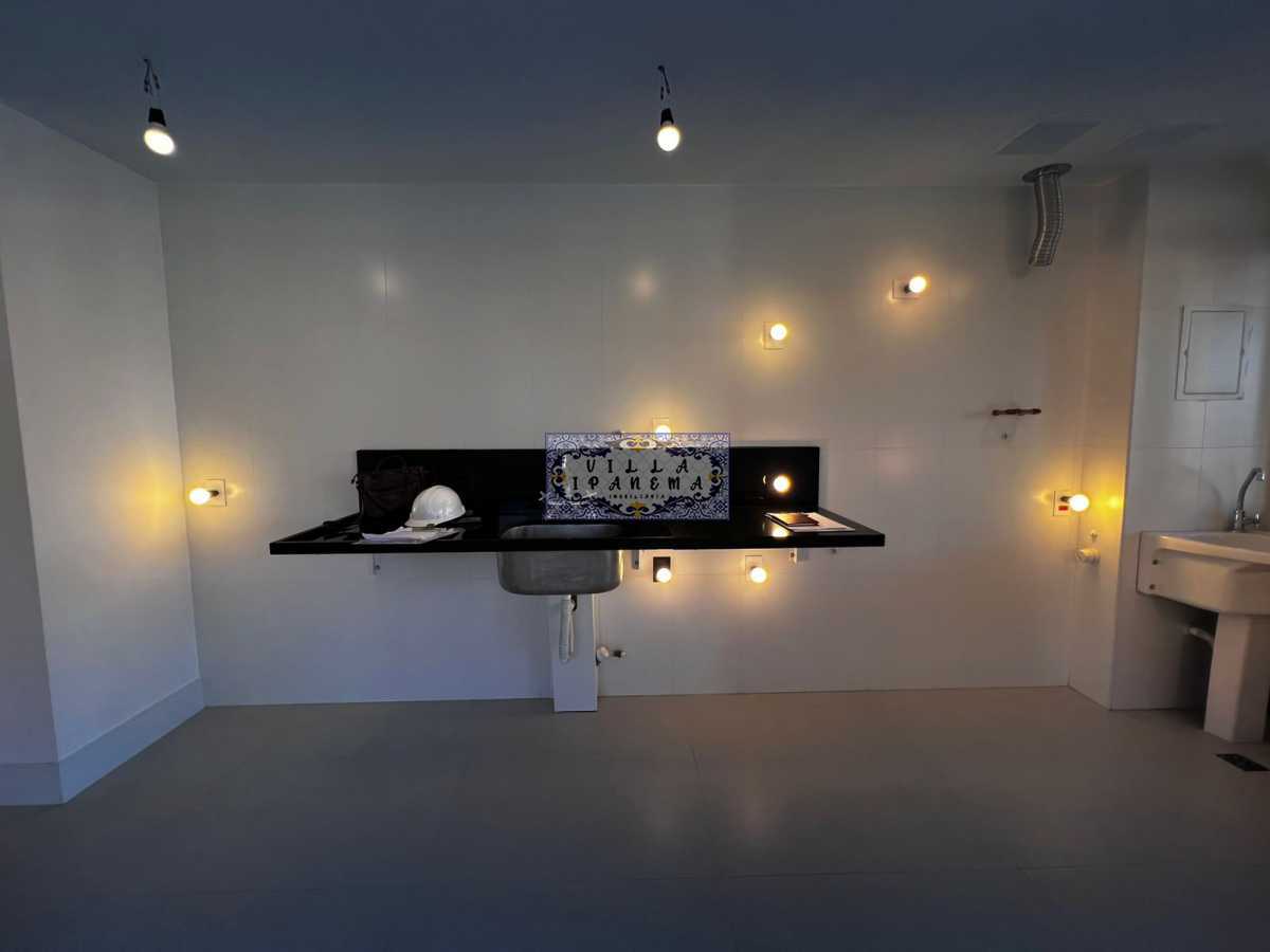 b5c82698-65d1-42b0-b7e3-66b9d8 - 15