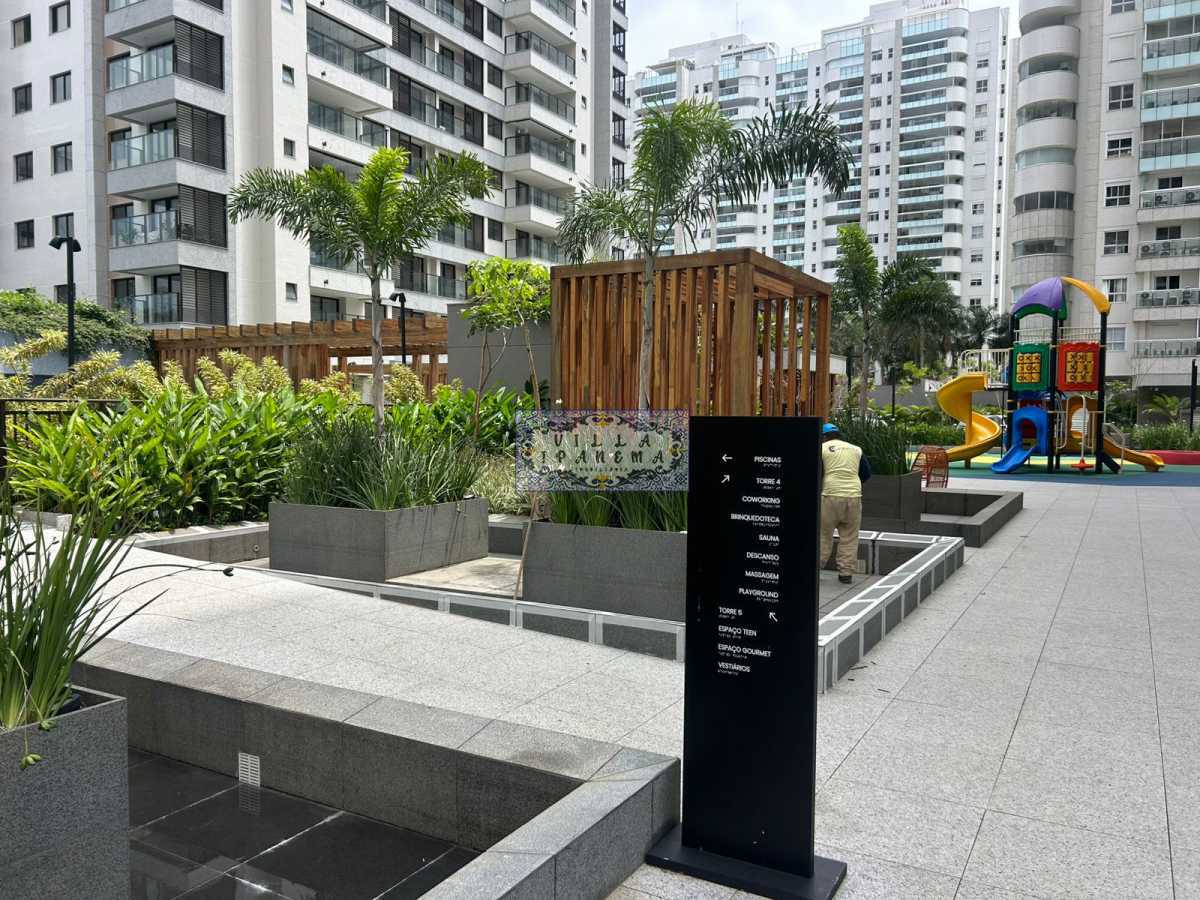 91f7ff07-abd2-4190-a136-e70a2b - 17