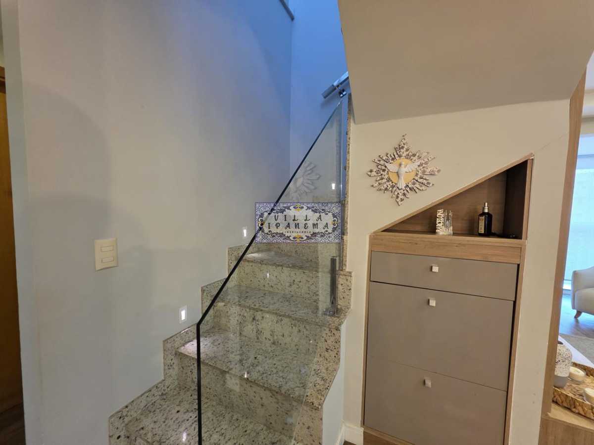 a9a0213c-74a1-4c9d-b15a-10b238 - 7