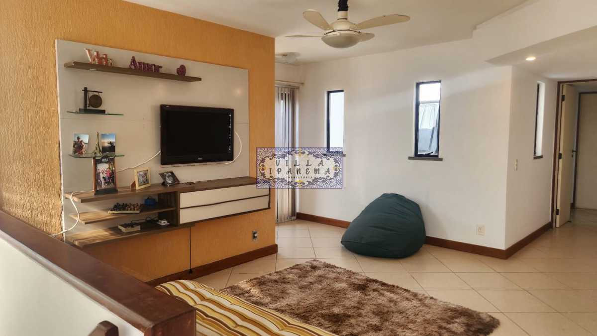 5bb234d6-8cbe-4d84-a983-1f0dd7 - 15