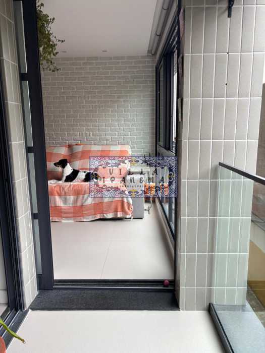 96abe3f2-5703-429f-b684-6b1e8d - 11