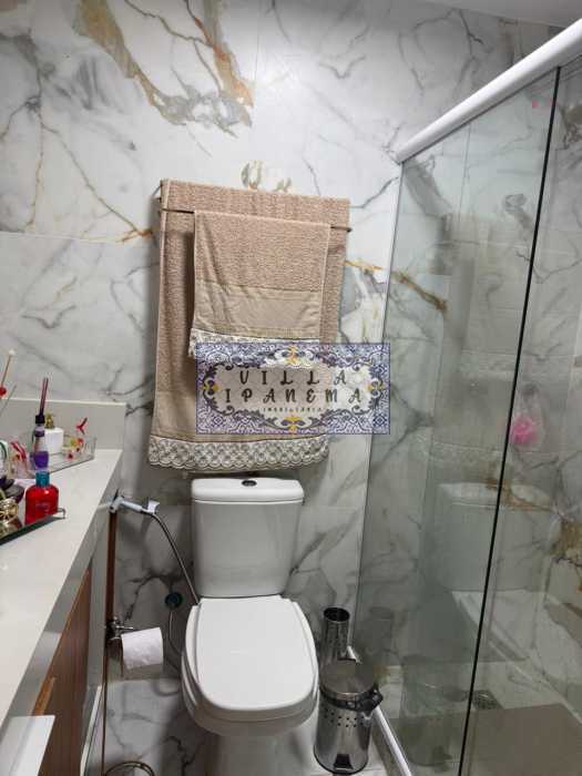 61737BF8-3ACB-4355-8186-EDEF96 - 11