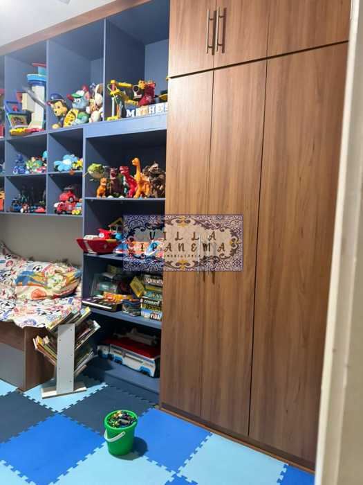 ED10F5C4-D3DD-4227-A680-E3467C - 13