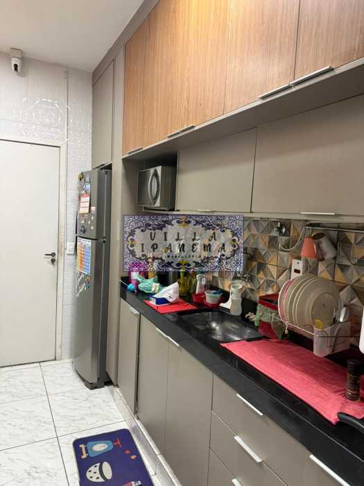 D463D306-A5AA-4C97-B8D6-B7C12A - 22