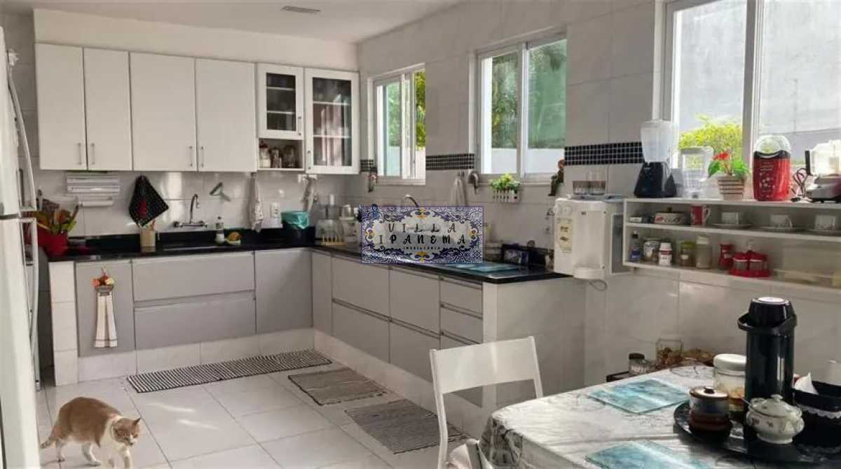 b298af47-e85f-41c0-9d33-f277c4 - 17