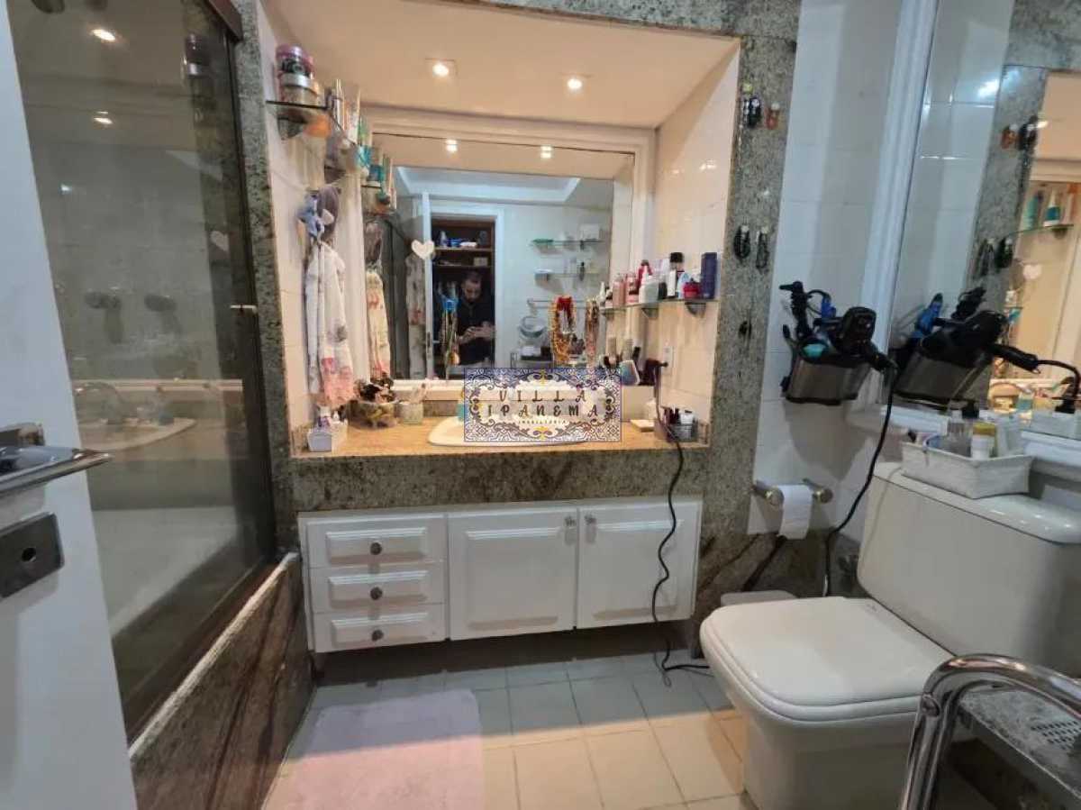 a738dda6-b182-429e-a572-35e598 - 14