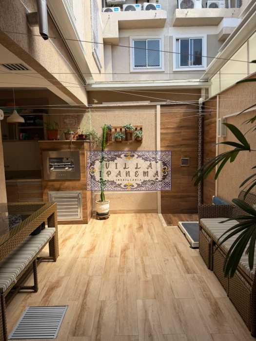 3C8288A9-7788-47DF-94D8-70269F - 11