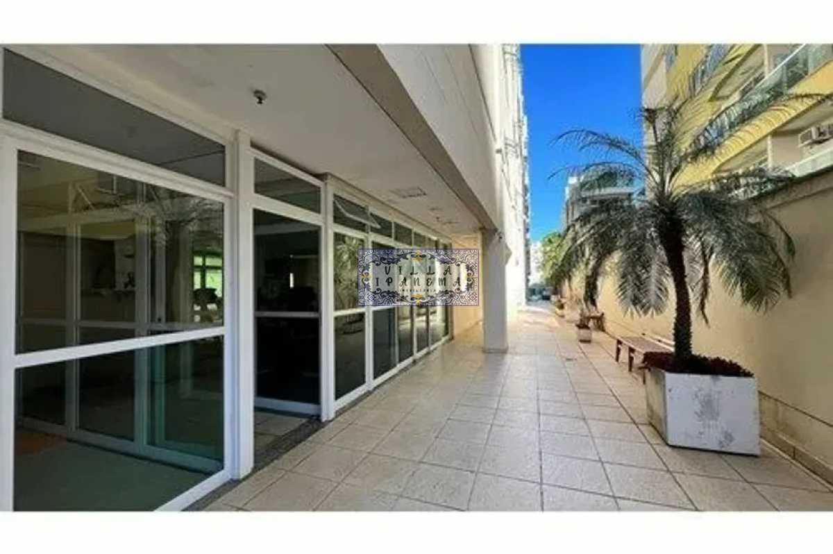 d15e5295-601f-4ebf-a377-32a197 - 24