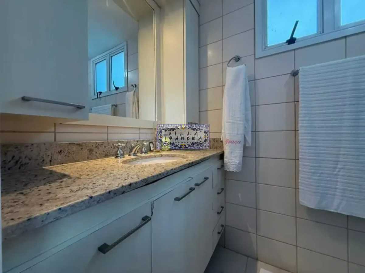 0ea7169f-fe20-435a-9e32-72db5b - 19