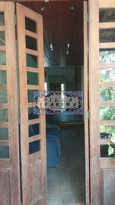 a36963f5-75f0-4ef6-9ce6-02f42b - 18