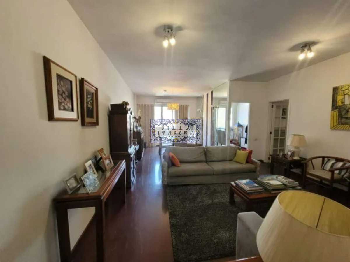 4015b1b6-0cc5-436a-a836-cdf82d - 4