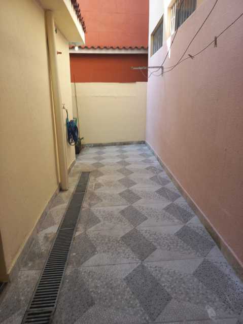 4bc68814-7edb-4a03-9daa-3d8049 - 7