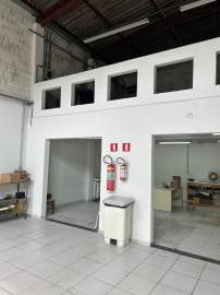 Salão Comercial com Sobrado para Locação na Vila Rubens, Mogi das Cruzes - SP. - MTSG00075