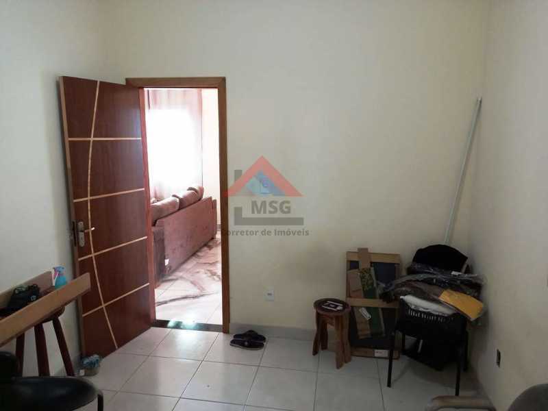 Conheça 7 do imóvel - Casa triplex com 4 quartos sendo 1 suíte a venda em Campo Grande, próximo ao West Shopping. - CGCA40002 - 8 7 - 8