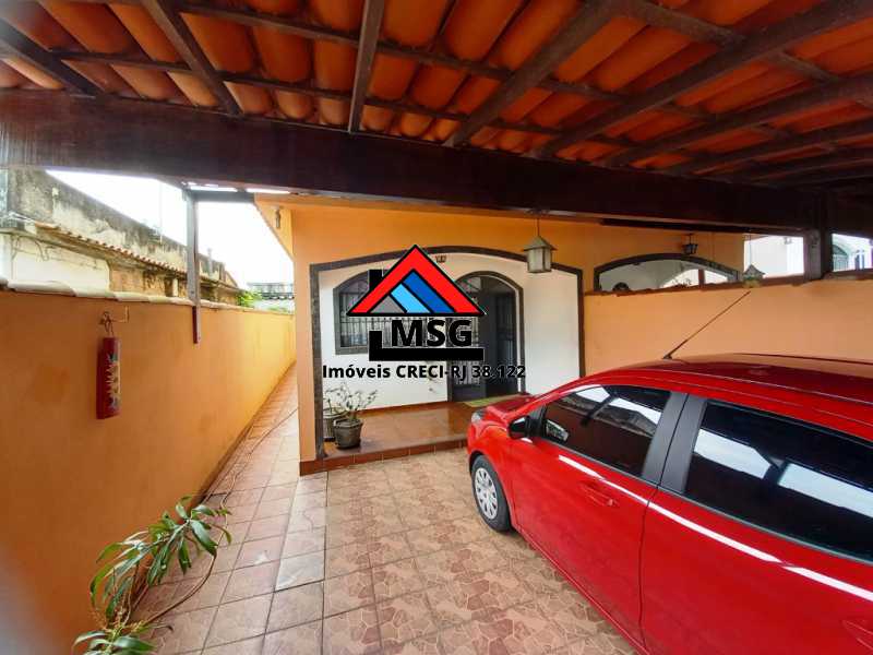 Ótima localização - Ótima localização, comércio, transporte e segurança. Casa com cômodos amplos - CGCA20074
