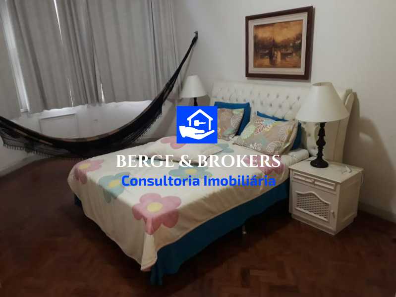 Quarto - 12